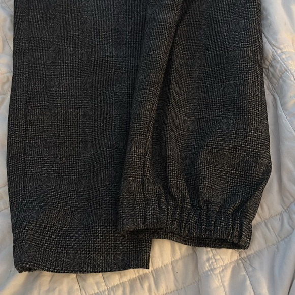 Club Monaco Italian wool houndstooth joggers, Size S. Lightly worn - Picture 6 of 6